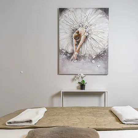 1bed With Gym - P&o Apartment